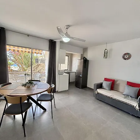 Coastal Retreats, & Ocean View Playa Arena