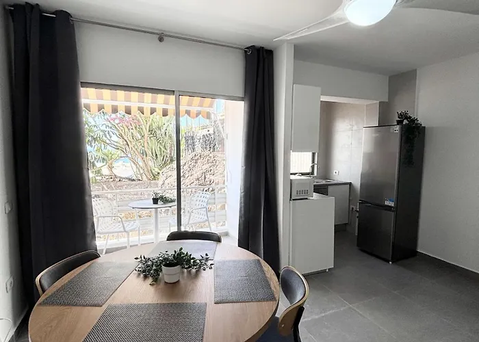 Coastal Retreats, & Ocean View Playa Arena Puerto de Santiago (Tenerife)
