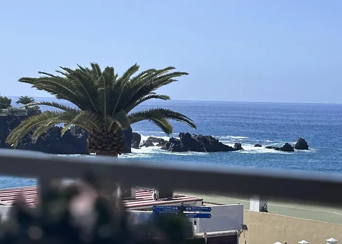 Coastal Retreats, & Ocean View Playa Arena